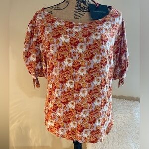 NWT, Cynthia Rowley short sleeve mult rayon blouse. Size Small. Rust multi
